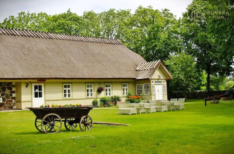 Vanatoa, Muhu vald